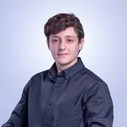 ريناتا عزمي